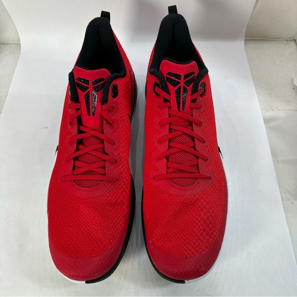 Athletic_Shoes